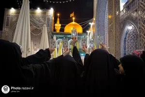 اعتکاف دانش&zwnj;آموزان دختر مدارس امام رضا علیه&zwnj;السلام در حرم مطهر رضوی