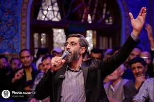 مرثیه سرایی و حماسه خوانی در جوار مزار رهبر شهید انقلاب
