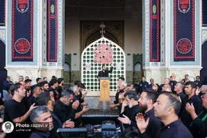 اجتماع عظیم عزاداران امام رضا علیه السلام در حرم مطهر رضوی