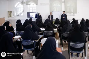 بازدید دکتر آذریان رئیس مرکز مشاوره آستان قدس رضوی از کلاس&zwnj;های دوره روانشناسی ویژه مربیان مهدالرضا علیه السلام