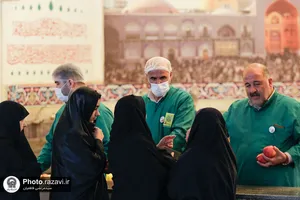 پذیرایی خادمیاران استان آذربایجان غربی از زائرین حرم مطهر رضوی