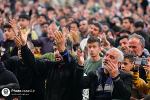 مناجات خوانی دهه آخر ماه مبارک رمضان در حرم مطهر رضوی