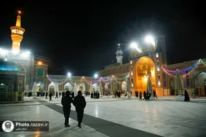 حال و هوای حرم مطهر رضوی در شب ولادت حضرت زهرا سلام الله علیها