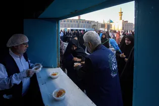 تبرک خانه امام رضا علیه‌السلام