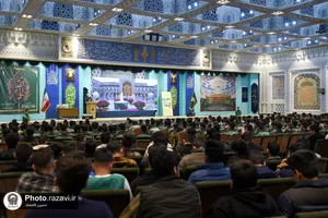 گردهمایی روز جوان در حرم مطهر رضوی