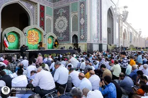 قرائت دعای عرفه در حرم مطهر رضوی-1