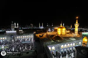 آیین نقاره&zwnj;نوازی شب میلاد امام رضا(علیه&zwnj;السلام) در حرم مطهر رضوی