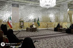 دیدار جمعی از بانوان نخبه کشور با تولیت آستان قدس رضوی