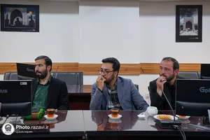 نشست تخصصی ادعیه&zwnj;خوانان و مداحان حرم مطهر رضوی