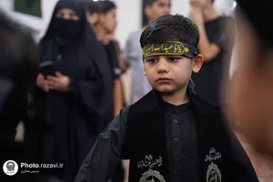 عزاداری نوجوانان اردو زبان در حرم مطهر رضوی