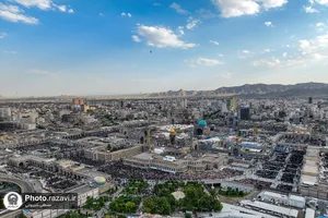 قرائت دعای پرفیض عرفه در حرم مطهر رضوی