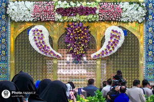 حال و هوای حرم مطهر رضوی در شب میلاد امام رضا علیه&zwnj;السلام -2
