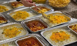 اجرای ششمین مرحله توزیع غذای گرم بین نیازمندان اهر