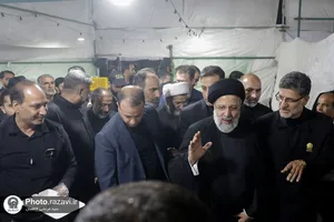 حضور رئیس جمهور در چایخانه حضرت رضا علیه&zwnj;السلام