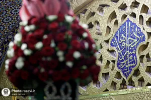 آیین تعویض پرچم گنبد و پوش ضریح مطهر حضرت رضا علیه&zwnj;السلام به مناسبت حلول ماه ربیع&zwnj;الاول