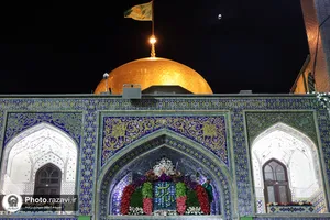 گل&zwnj;آرایی ویژه صحن و سرای رضوی به مناسب ایام دهه کرامت