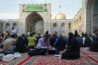 نظرسنجی و افکارسنجی از زائران همزمان با دهه کرامت