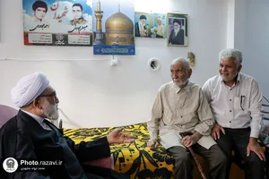 دیدار تولیت آستان قدس رضوی با خانواده شهدای دفاع مقدس و مدافع حرم