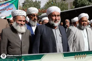 تشرف جمعی از علمای اهل سنت به حرم مطهر رضوی