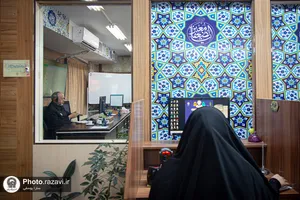 پاسخگویی تلفنی مدیر خدمه حرم مطهر رضوی به مخاطبان سامانه ۱۳۸
