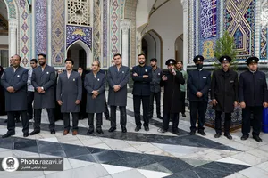 بدرقه فرش&zwnj;های اهدایی آستان قدس رضوی به حرم حضرت معصومه(سلام الله علیها)