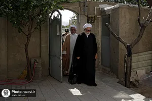 دیدار تولیت آستان قدس رضوی با خانواده شهید مسلم جاویدی مهر و جانباز حسن شکفته در قوچان