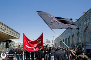 حرم مطهر رضوی در روز شهادت امام رضا علیهم&zwnj;السلام