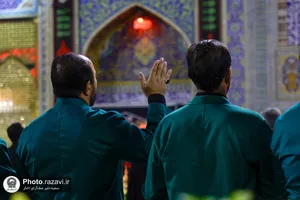 حرم مطهر رضوی در شام شهادت امام رضا علیه&zwnj;السلام