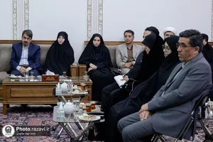 دیدار کارکنان نمونه با تولیت آستان قدس رضوی