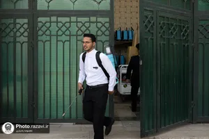 گلاب افشانی در حرم مطهر رضوی