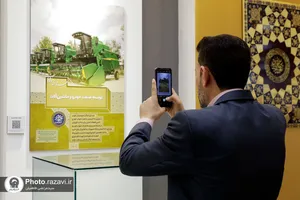بازدید جمعی از مسئولین حرم امام حسین علیه السلام از نمایشگاه رواق خدمت