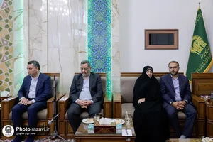 دیدار کارکنان نمونه با تولیت آستان قدس رضوی