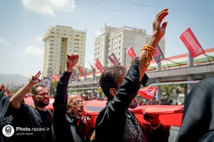 پیاده&zwnj;روی جاماندگان اربعین در مشهد -۱