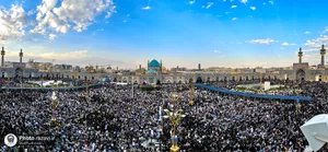 قرائت دعای پرفیض عرفه در حرم مطهر رضوی