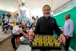 ۲۰۰ خادم‌یار فلاورجان خدمتگزار زائران اربعین در عمود ۱۰۰۲