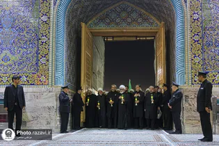 مراسم ليلة الغرباء في حرم الإمام الرضا عليه السلام