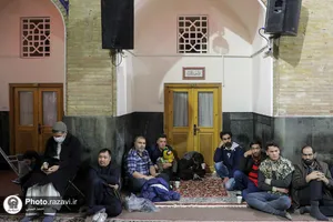 عزاداری رزمندگان تیپ فاطمیون در حرم مطهر رضوی