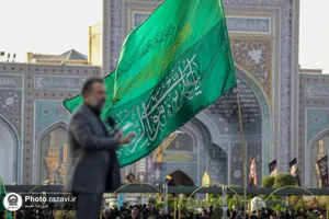 آیین چهارپایه خوانی روز شهادت امام رضا علیه&zwnj;السلام در حرم مطهر رضوی -2