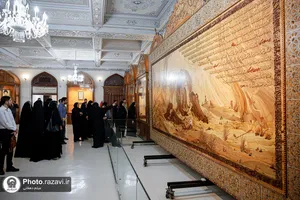 تشرف دانشجویان دانشکده روابط بین&zwnj;الملل وزارت امور خارجه به حرم مطهر رضوی