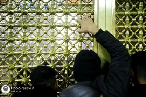 حال و هوای حرم مطهر رضوی در شب شهادت موسی بن جعفر علیه السلام
