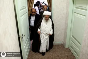 نشست صمیمانه آیت الله العظمی جعفرسبحانی با اساتید و طلاب مدرسه عالی فقاهت عالم آل محمد (ع)