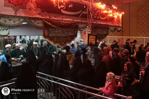 حال و هوای حرم مطهر رضوی در شب میلاد جوادالائمه علیه&zwnj;السلام