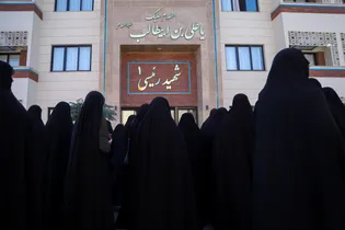 بازدید کارکنان آستان قدس رضوی از زائرسرای رضوی