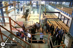 بازدید کارکنان آستان قدس رضوی از کارخانه هبلکس رضوی