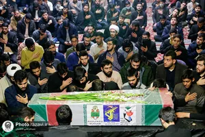 تشییع پیکر شهید گمنام هشت سال دفاع مقدس در دانشگاه علوم اسلامی رضوی