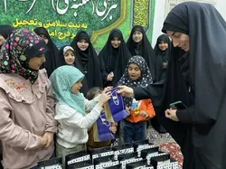 بانوان خادمیار البرز پر تلاش در پشت جبهه نبرد با دشمن