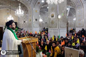 تشرف زائران اردو زبان به حرم مطهر رضوی