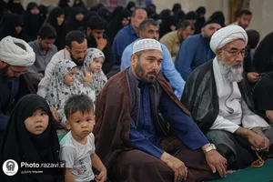 بدرقه کاروان اربعینی طلاب جامعة المصطفی در حرم مطهر رضوی
