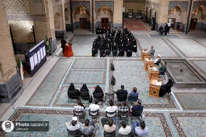 جلسه دفاع از پایان&zwnj;نامه در حرم مطهر رضوی