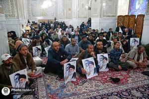 ترجمه همزمان سخنرانی رهبر معظم انقلاب در حرم مطهر رضوی
